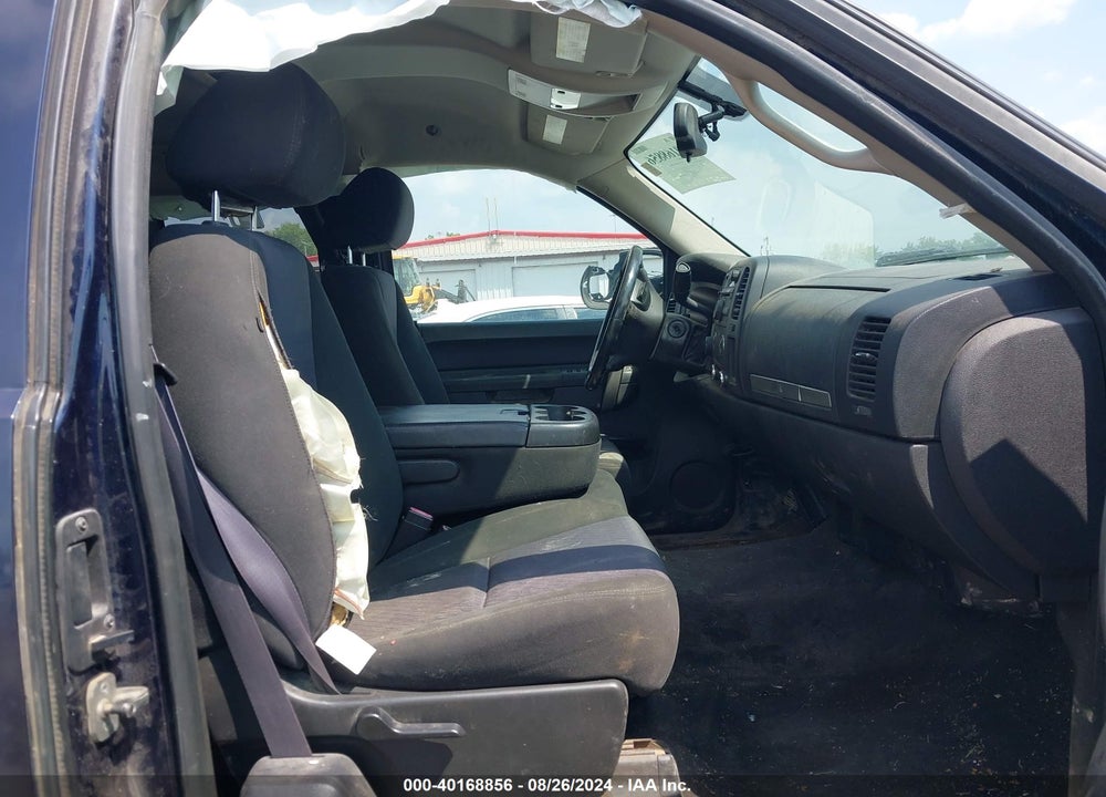 2011 CHEVROLET SILVERADO 1500 LT VIN: 1GCRKSE36BZ239132