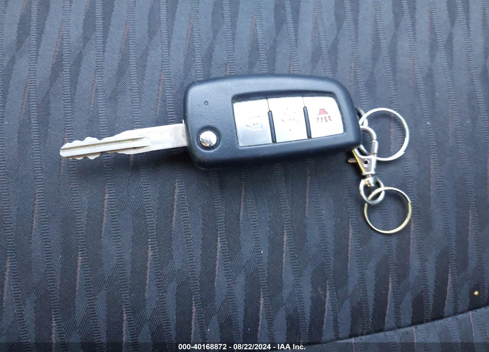 2019 NISSAN ROGUE S VIN: 5N1AT2MT5KC773118