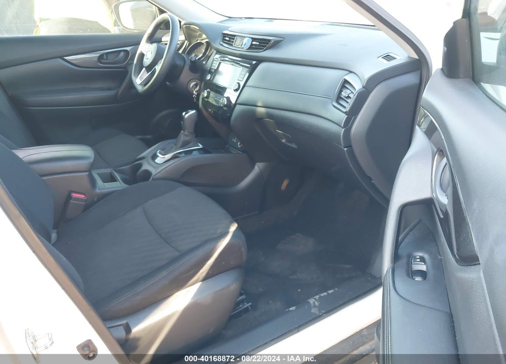 2019 NISSAN ROGUE S VIN: 5N1AT2MT5KC773118