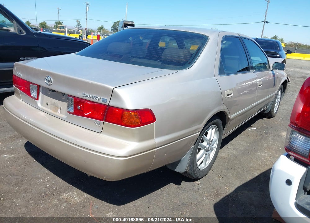 2001 TOYOTA CAMRY XLE VIN: 4T1BF28K11U119769
