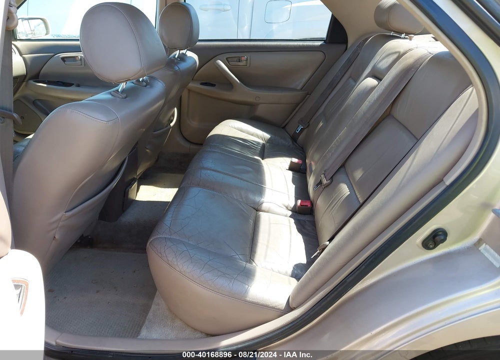 2001 TOYOTA CAMRY XLE VIN: 4T1BF28K11U119769