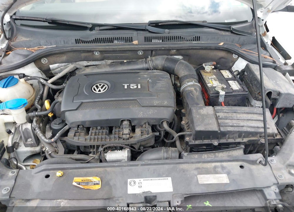 2015 VOLKSWAGEN JETTA 1.8T SE VIN: 3VWD07AJ4FM418534