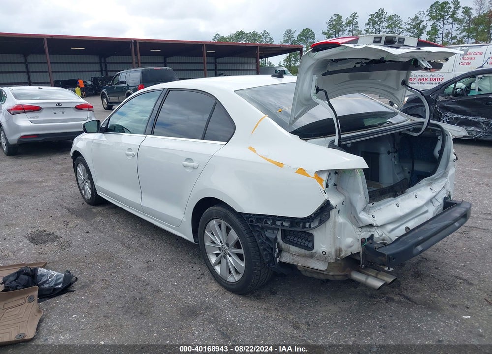 2015 VOLKSWAGEN JETTA 1.8T SE VIN: 3VWD07AJ4FM418534