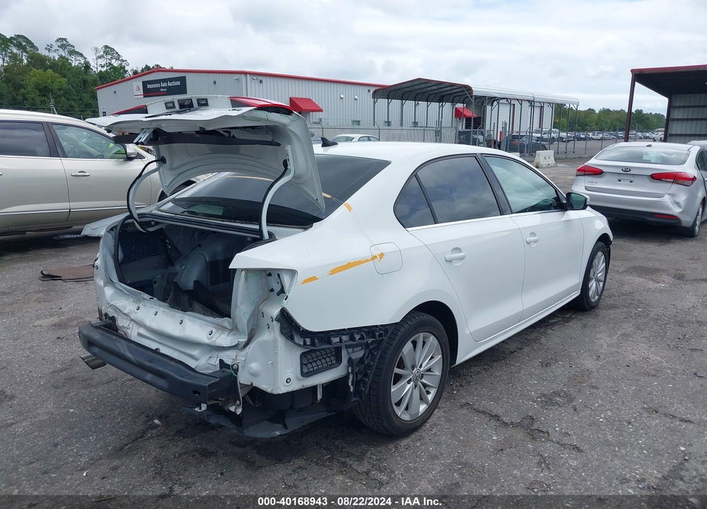 2015 VOLKSWAGEN JETTA 1.8T SE VIN: 3VWD07AJ4FM418534