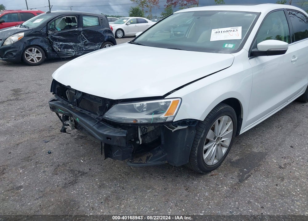 2015 VOLKSWAGEN JETTA 1.8T SE VIN: 3VWD07AJ4FM418534
