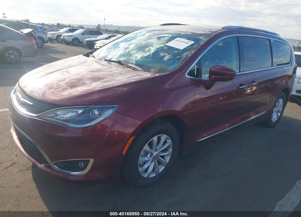 2019 CHRYSLER PACIFICA TOURING L VIN: 2C4RC1BG6KR666173