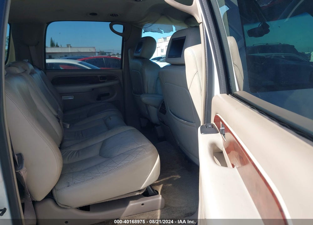 2003 CHEVROLET SUBURBAN 1500 VIN: 3GNEC16T33G262770
