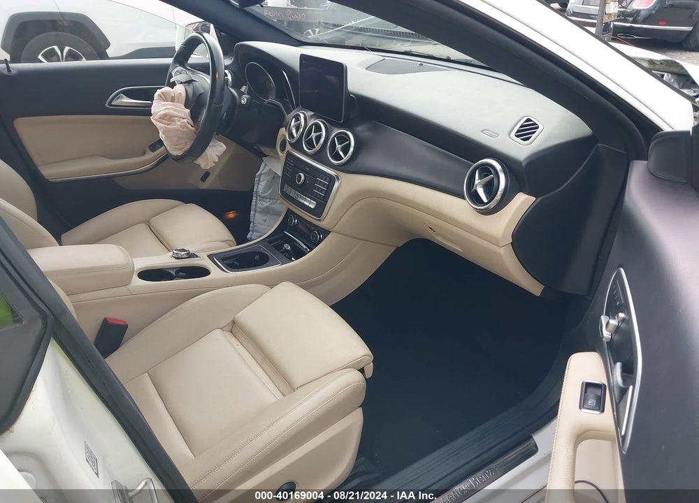 2017 MERCEDES-BENZ CLA 250 VIN: WDDSJ4EB8HN424652