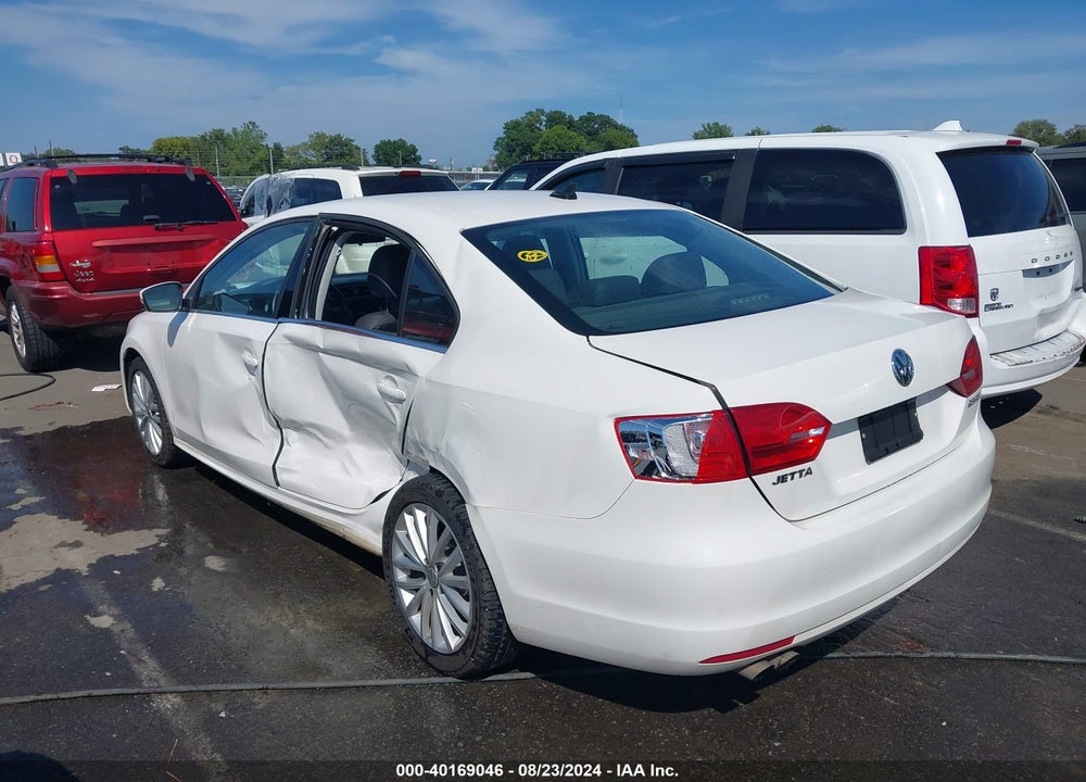 2012 VOLKSWAGEN JETTA 2.5L SEL VIN: 3VWLX7AJ7CM360356