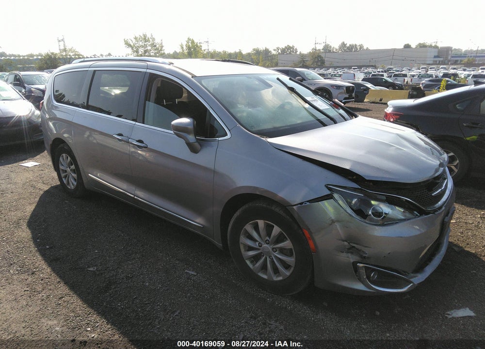 2018 CHRYSLER PACIFICA TOURING L PLUS VIN: 2C4RC1EG9JR236258