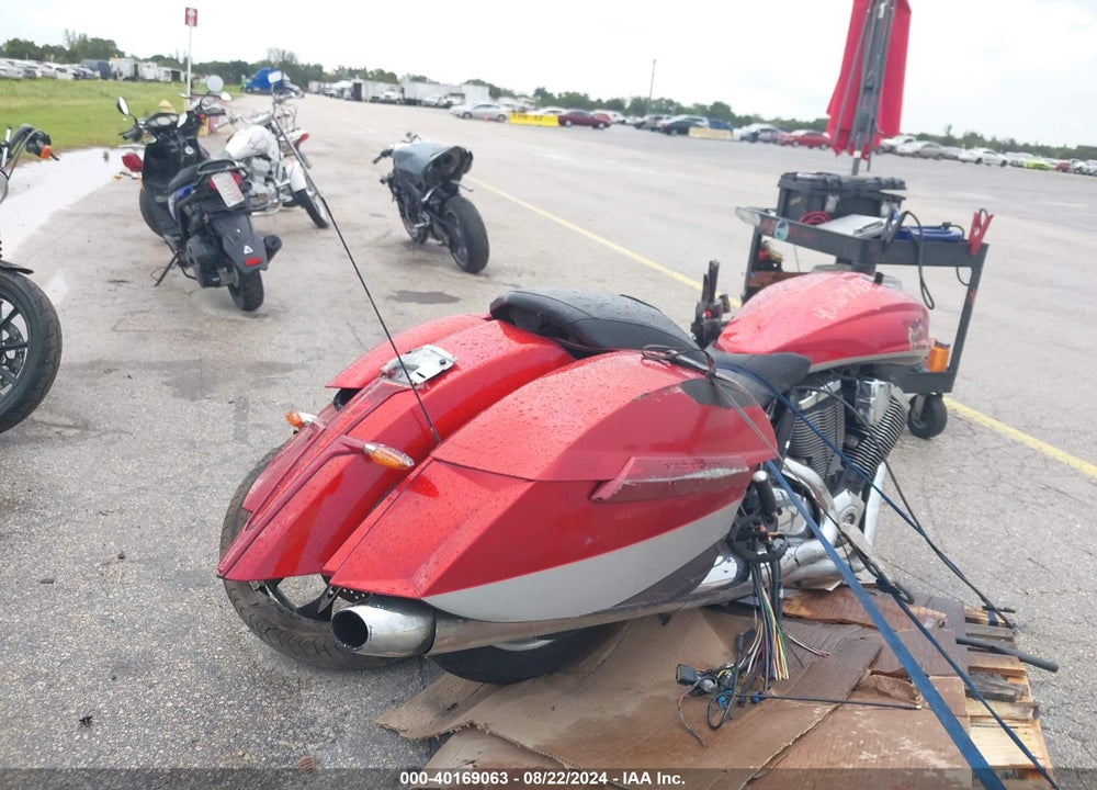 2015 VICTORY MOTORCYCLES MAGNUM VIN: 5VPYW36N6F3039268