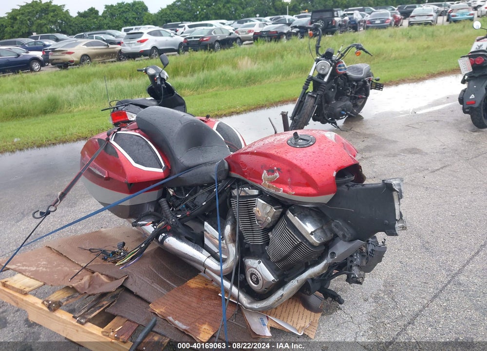 2015 VICTORY MOTORCYCLES MAGNUM VIN: 5VPYW36N6F3039268
