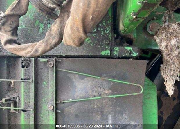 2011 JOHN DEERE 7760 COTTON PICKER VIN: 1N07760XLB0035016