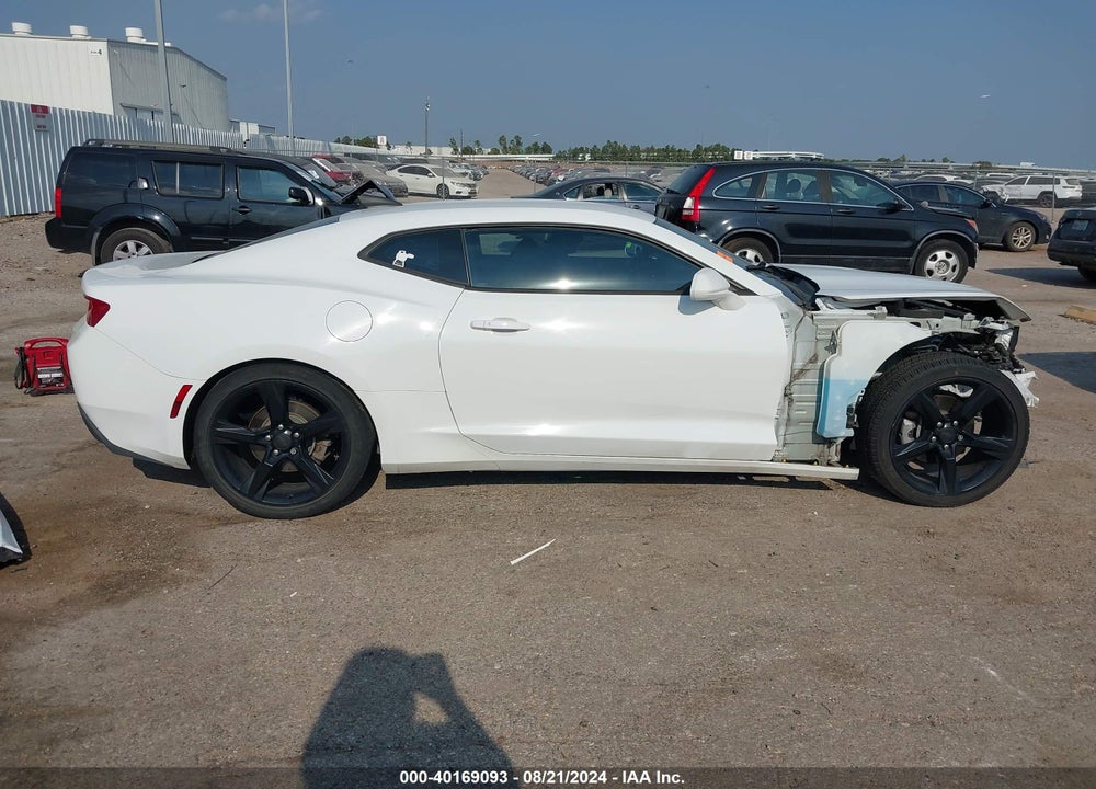 2017 CHEVROLET CAMARO 1LT VIN: 1G1FB1RX8H0142546