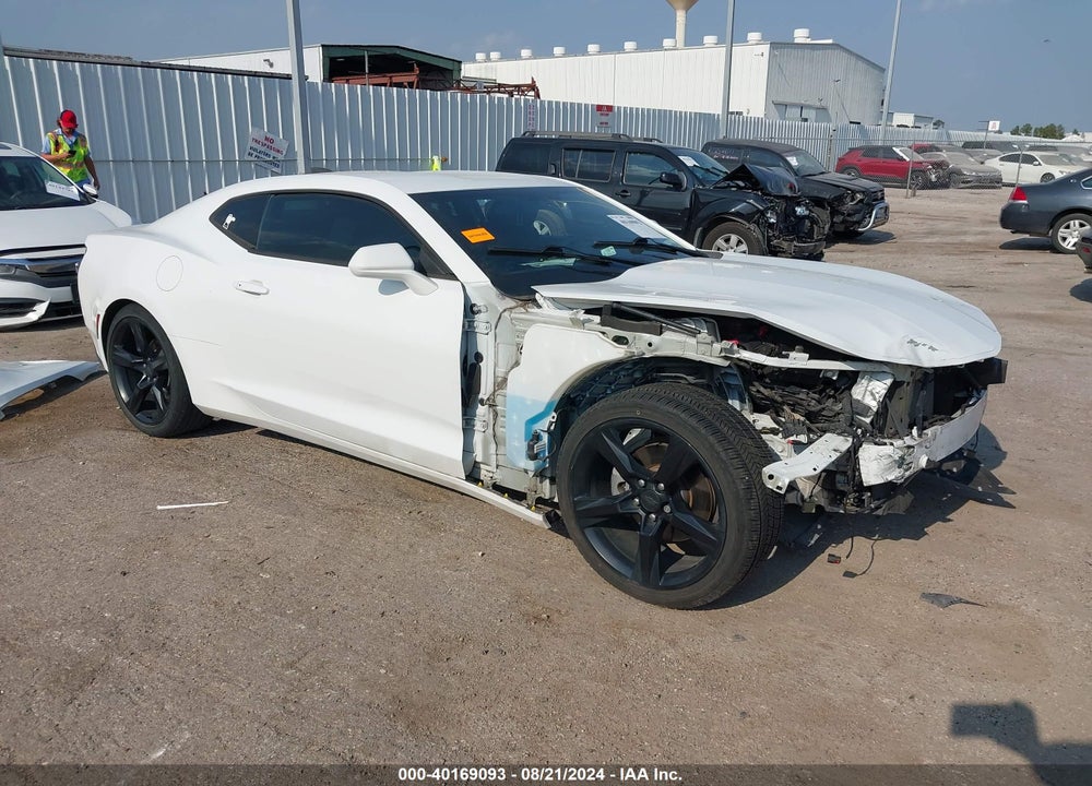 2017 CHEVROLET CAMARO 1LT VIN: 1G1FB1RX8H0142546