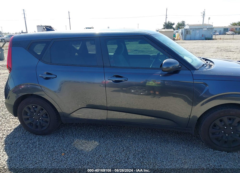 2020 KIA SOUL LX VIN: KNDJ23AUXL7100989
