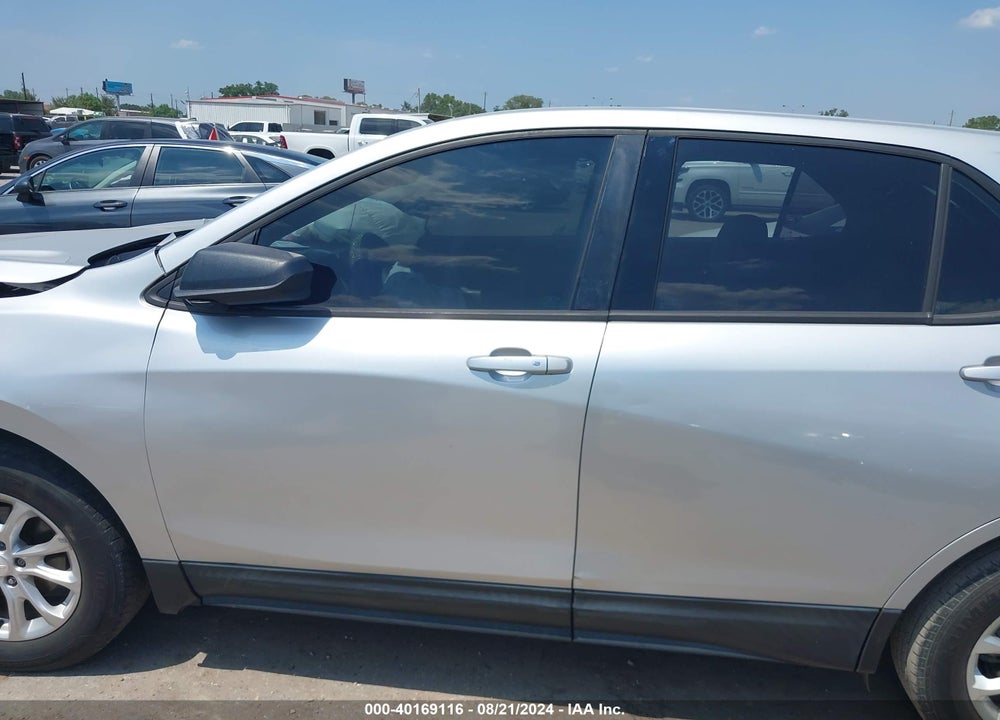 2018 CHEVROLET EQUINOX LS VIN: 2GNAXHEV3J6112617