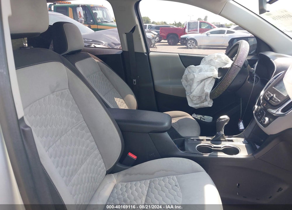 2018 CHEVROLET EQUINOX LS VIN: 2GNAXHEV3J6112617