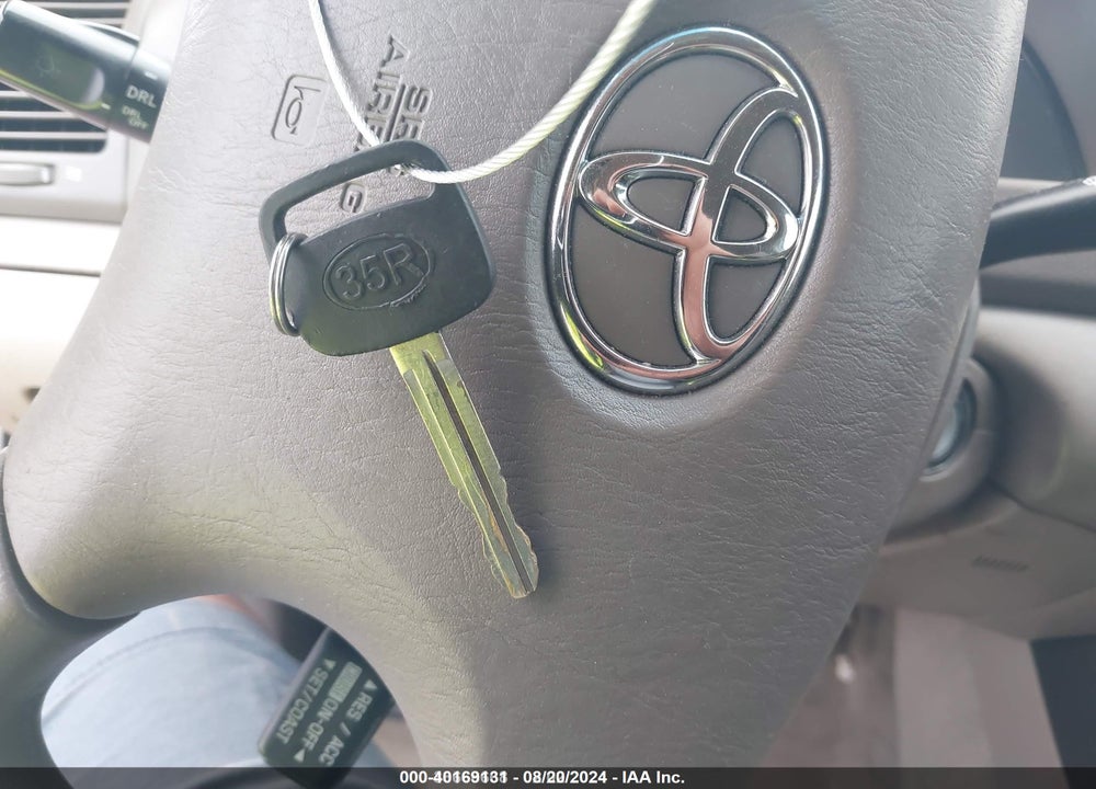 2003 TOYOTA CAMRY LE VIN: 4T1BE32K93U201477