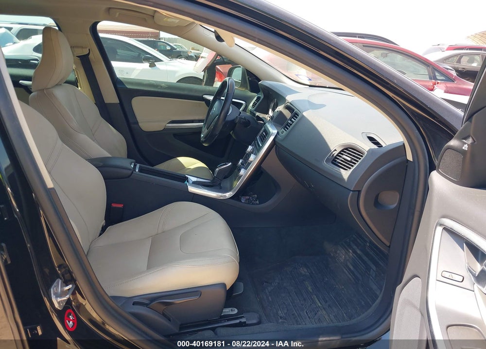 2018 VOLVO S60 T5 DYNAMIC VIN: YV126MFL4J2451514