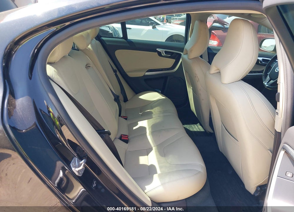 2018 VOLVO S60 T5 DYNAMIC VIN: YV126MFL4J2451514