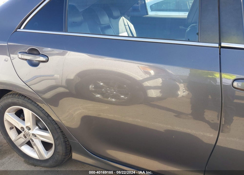 2013 TOYOTA CAMRY SE VIN: 4T1BF1FK8DU670752