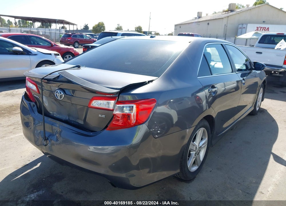 2013 TOYOTA CAMRY SE VIN: 4T1BF1FK8DU670752