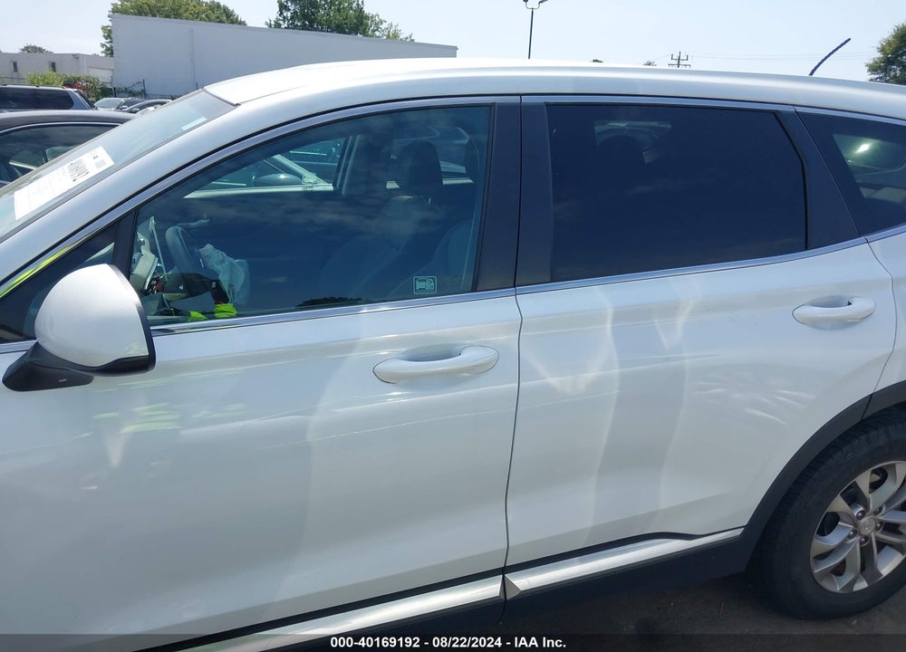 2019 HYUNDAI SANTA FE SE VIN: 5NMS2CAD0KH131891