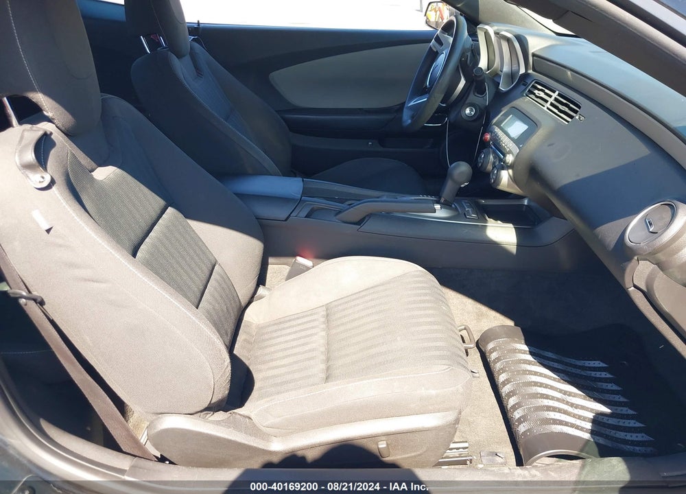 2010 CHEVROLET CAMARO 1LS VIN: 2G1FA1EV9A9217225