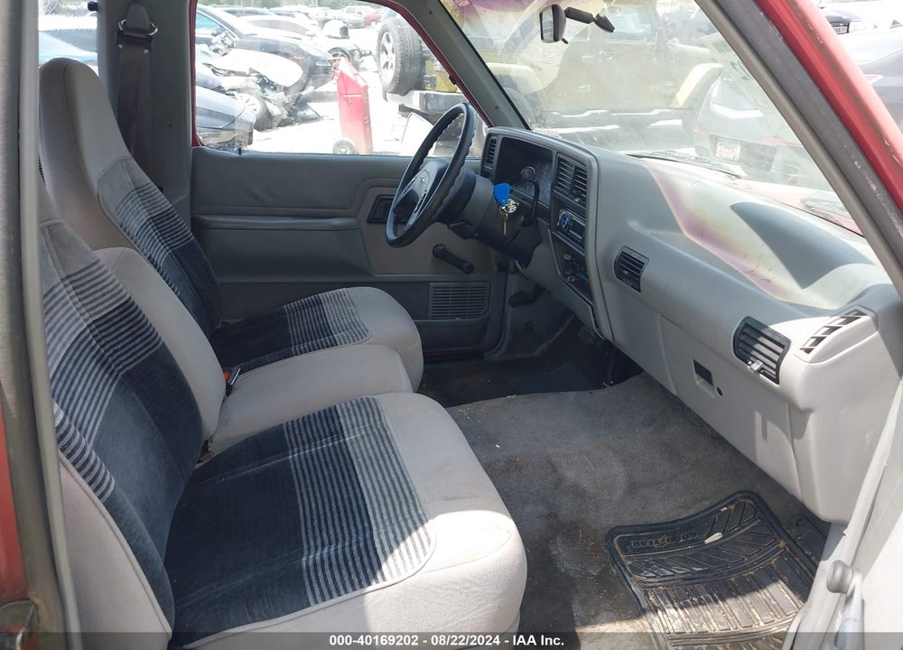 1992 FORD RANGER SUPER CAB VIN: 1FTCR14X3NPA17146