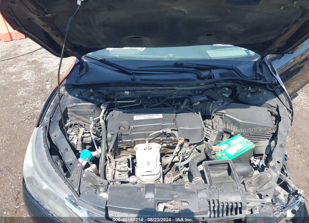 2015 HONDA ACCORD LX VIN: 1HGCR2F36FA228086