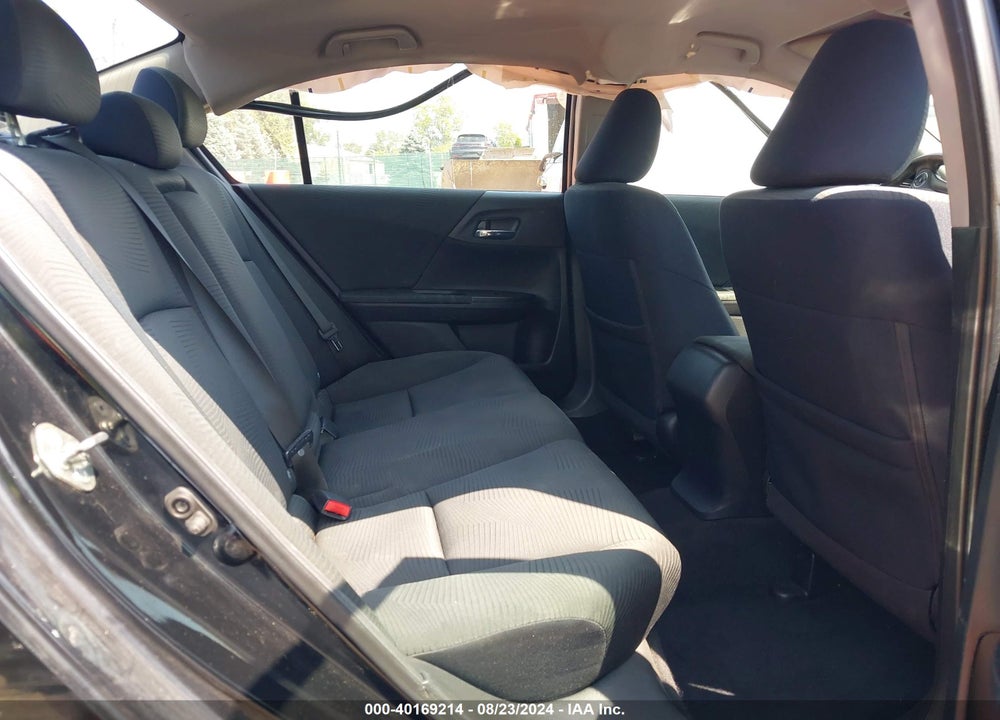 2015 HONDA ACCORD LX VIN: 1HGCR2F36FA228086