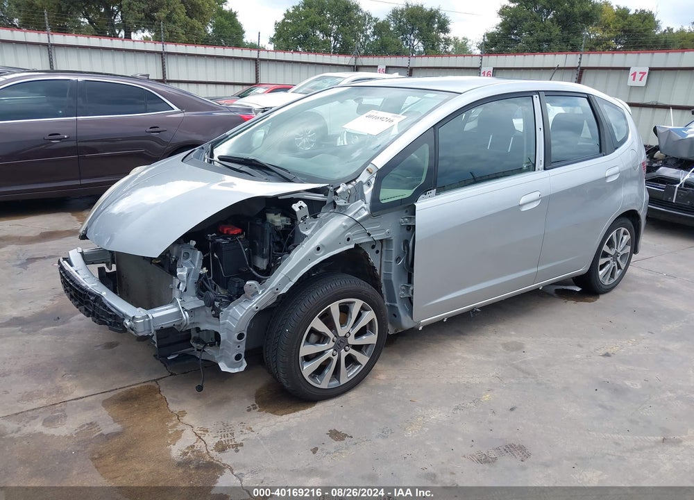 2013 HONDA FIT SPORT VIN: JHMGE8H58DC018179