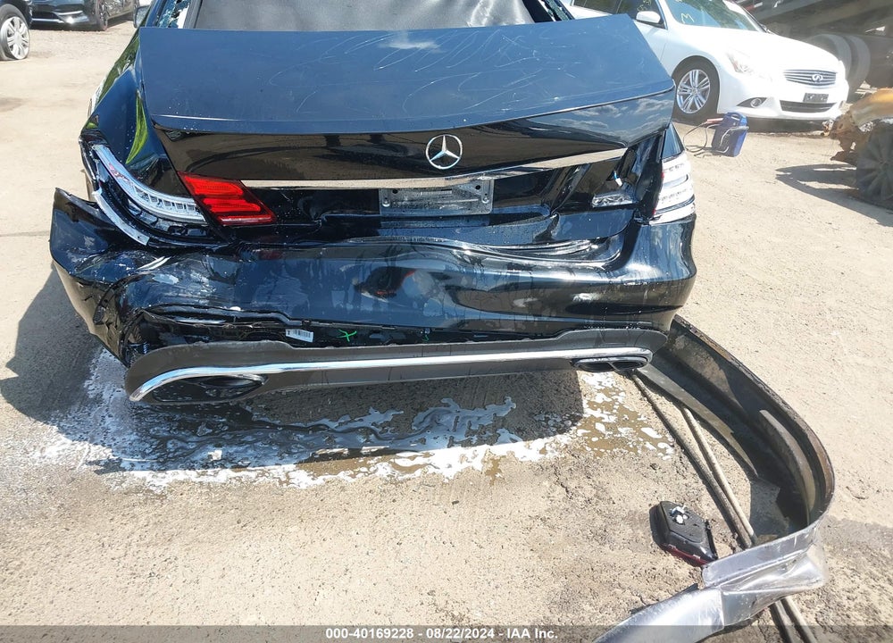 2015 MERCEDES-BENZ E 350 4MATIC VIN: WDDHF8JB2FB110860