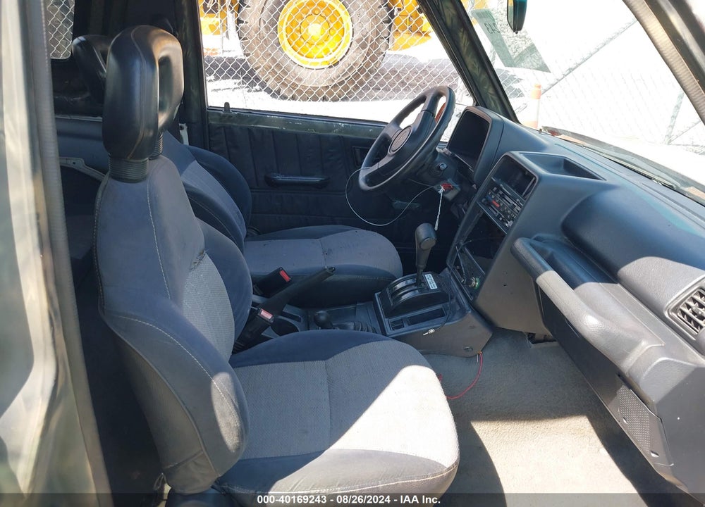 1994 SUZUKI SIDEKICK VIN: 2S3TA01C6R6403652