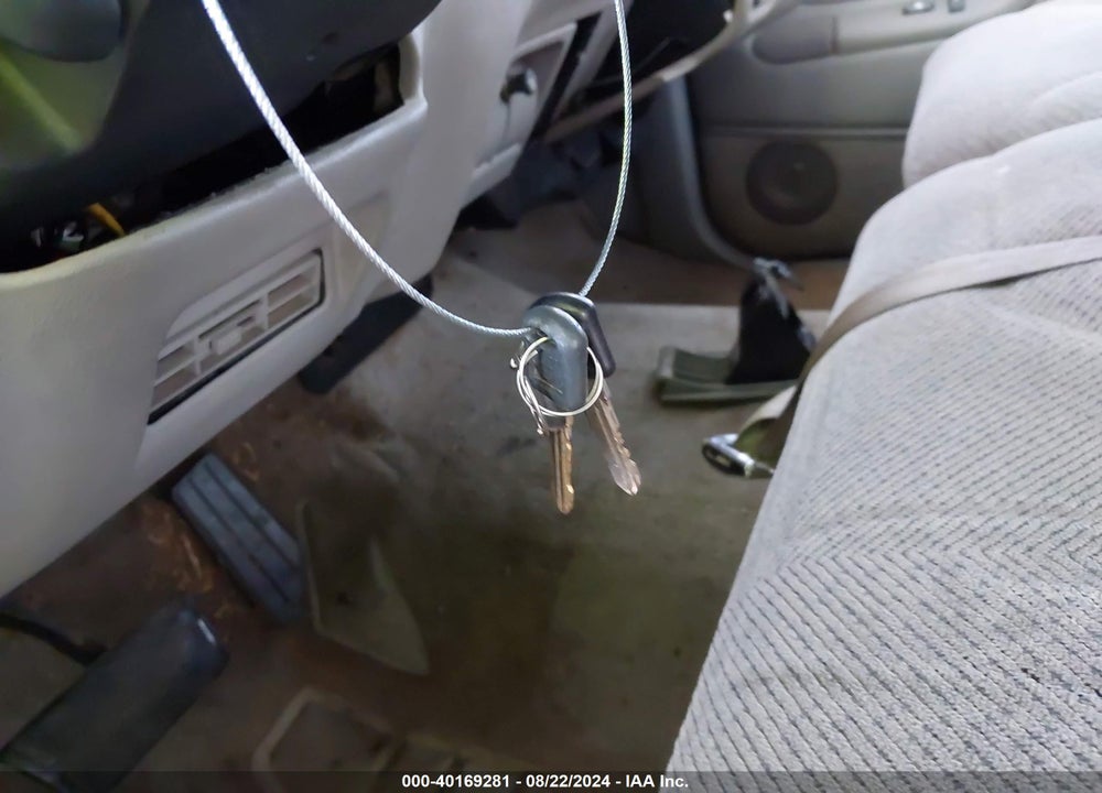 1997 GMC SIERRA 1500 SL WIDESIDE VIN: 2GTEC19R6V1570164
