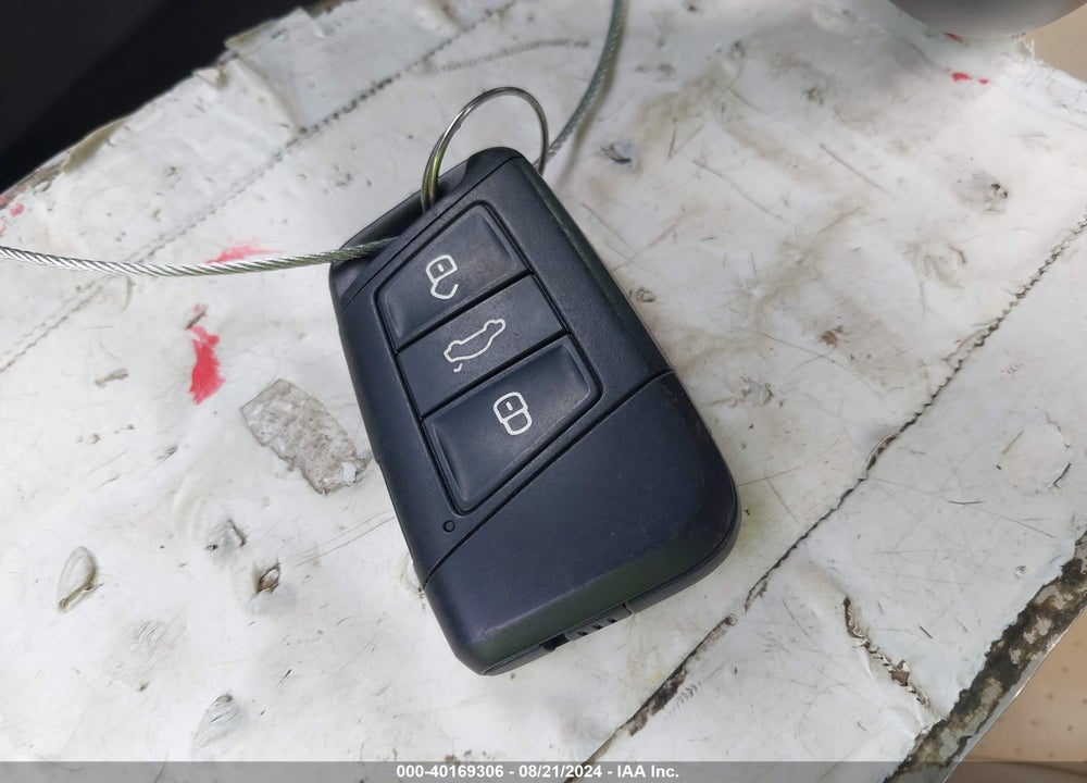 2019 VOLKSWAGEN JETTA 1.4T SEL VIN: 3VWE57BU0KM201233