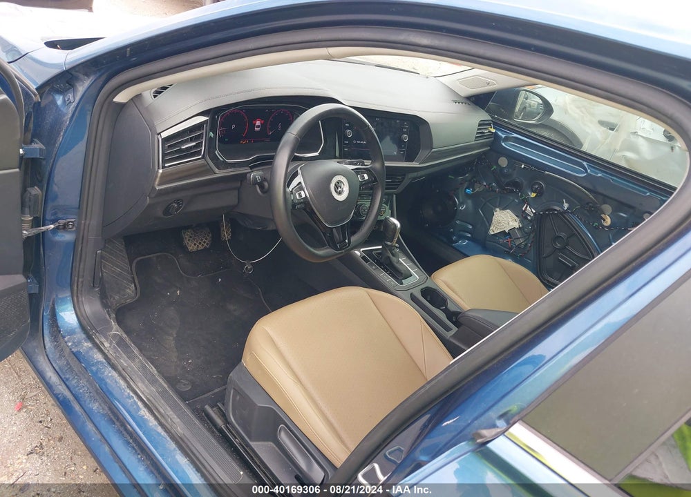 2019 VOLKSWAGEN JETTA 1.4T SEL VIN: 3VWE57BU0KM201233
