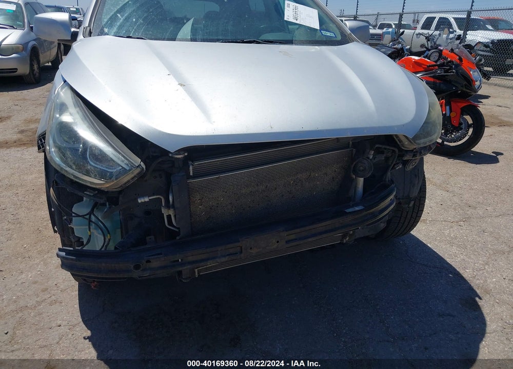 2014 HYUNDAI TUCSON SE VIN: KM8JU3AG1EU829399