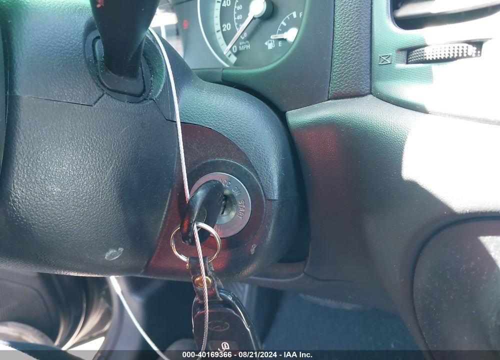 2008 HYUNDAI ACCENT SE VIN: KMHCN36C18U062072
