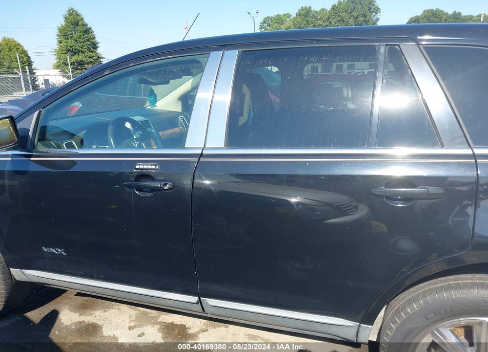 2008 LINCOLN MKX VIN: 2LMDU68C18BJ22335