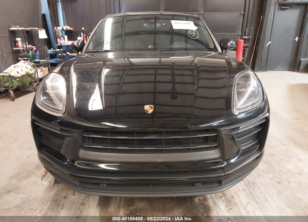 2022 PORSCHE MACAN VIN: WP1AA2A53NLB00802