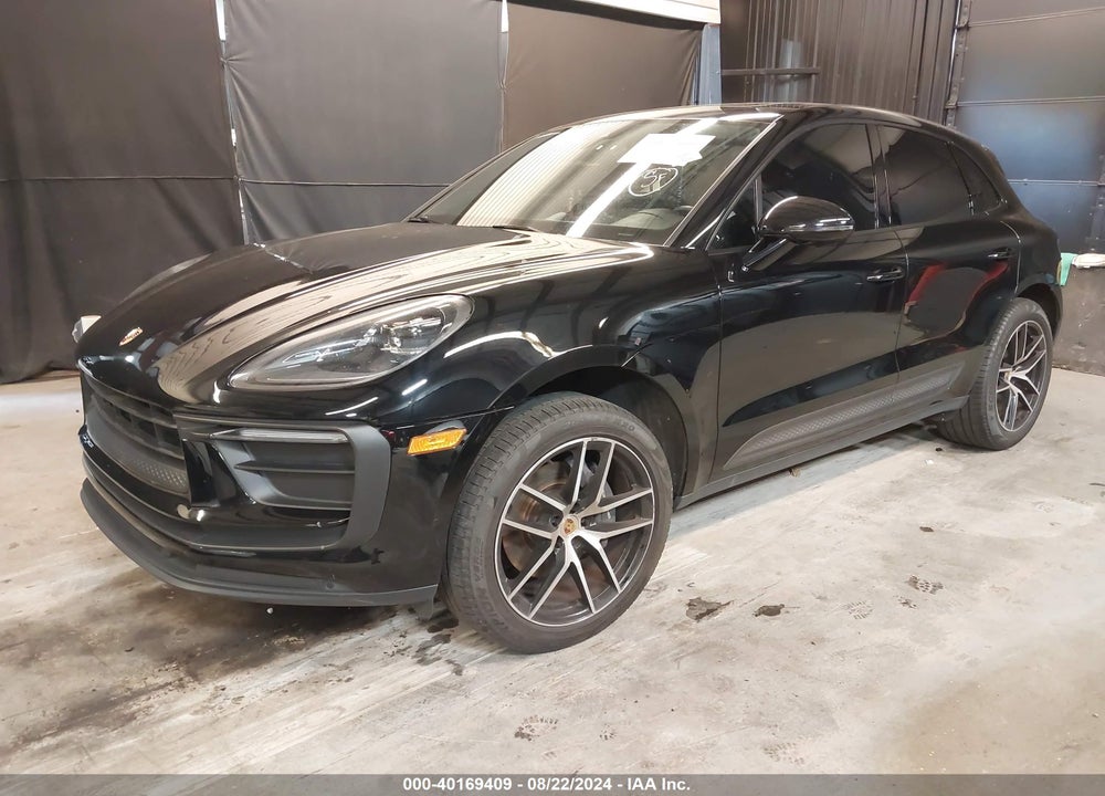 2022 PORSCHE MACAN VIN: WP1AA2A53NLB00802