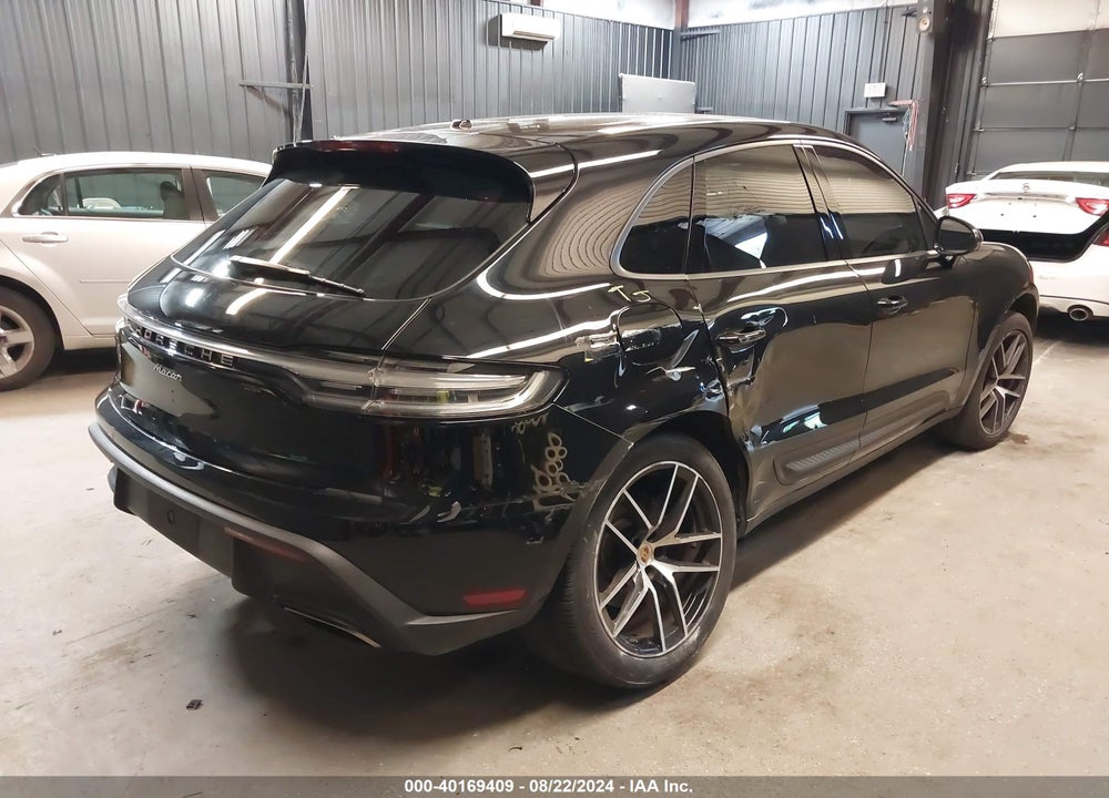 2022 PORSCHE MACAN VIN: WP1AA2A53NLB00802