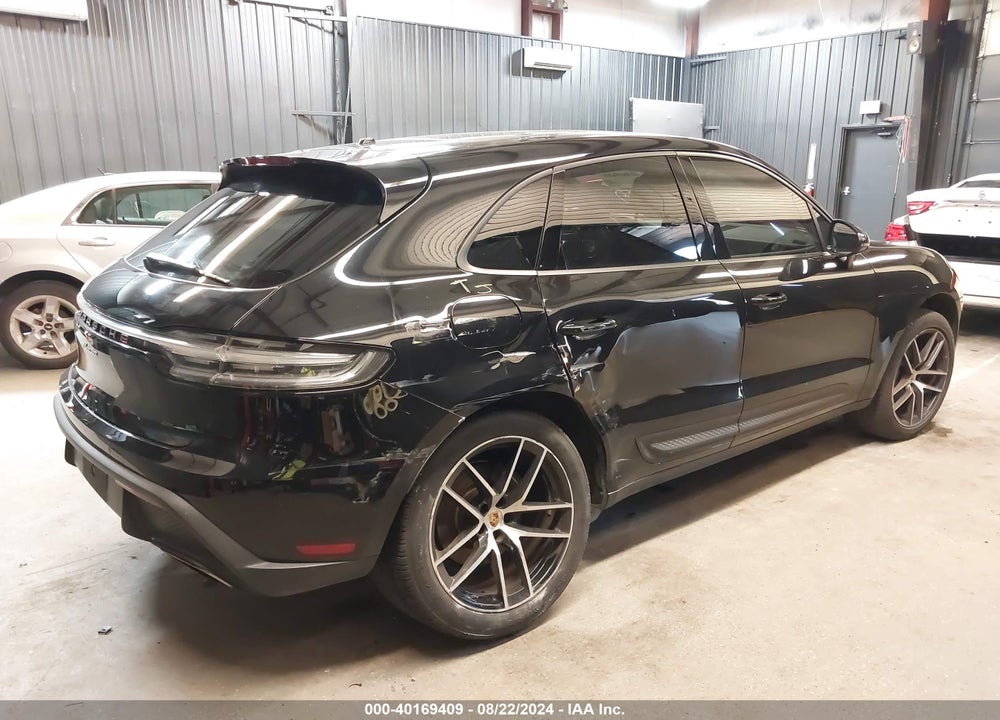 2022 PORSCHE MACAN VIN: WP1AA2A53NLB00802