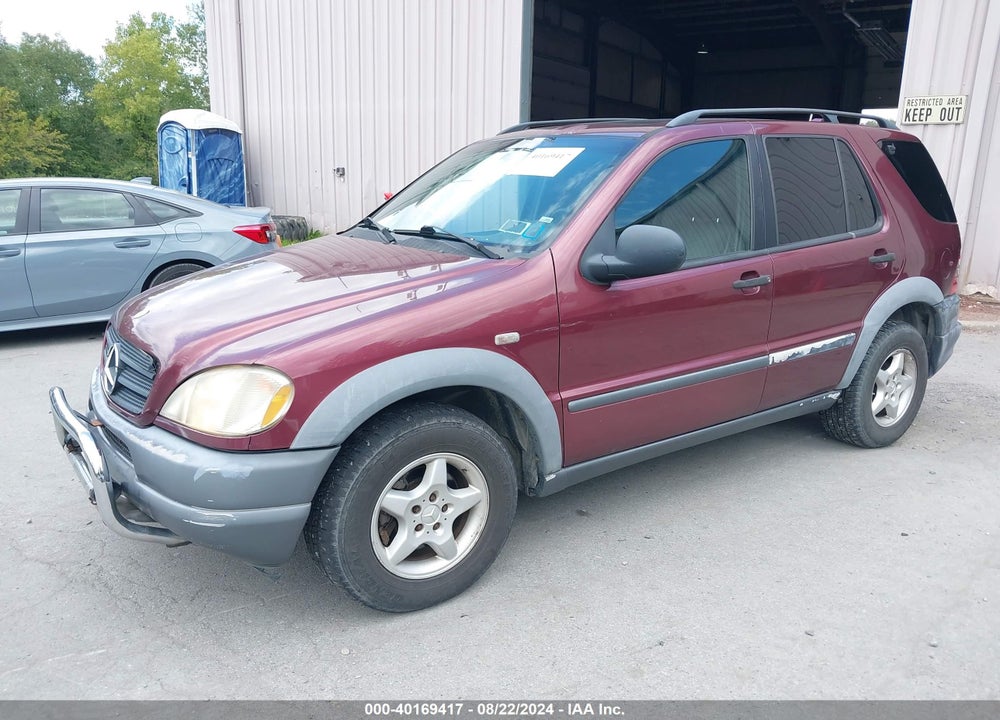1998 MERCEDES-BENZ ML 320 CLASSIC VIN: 4JGAB54E9WA010929