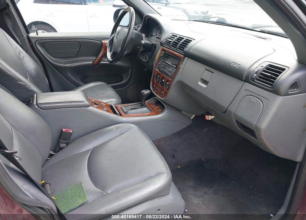 1998 MERCEDES-BENZ ML 320 CLASSIC VIN: 4JGAB54E9WA010929