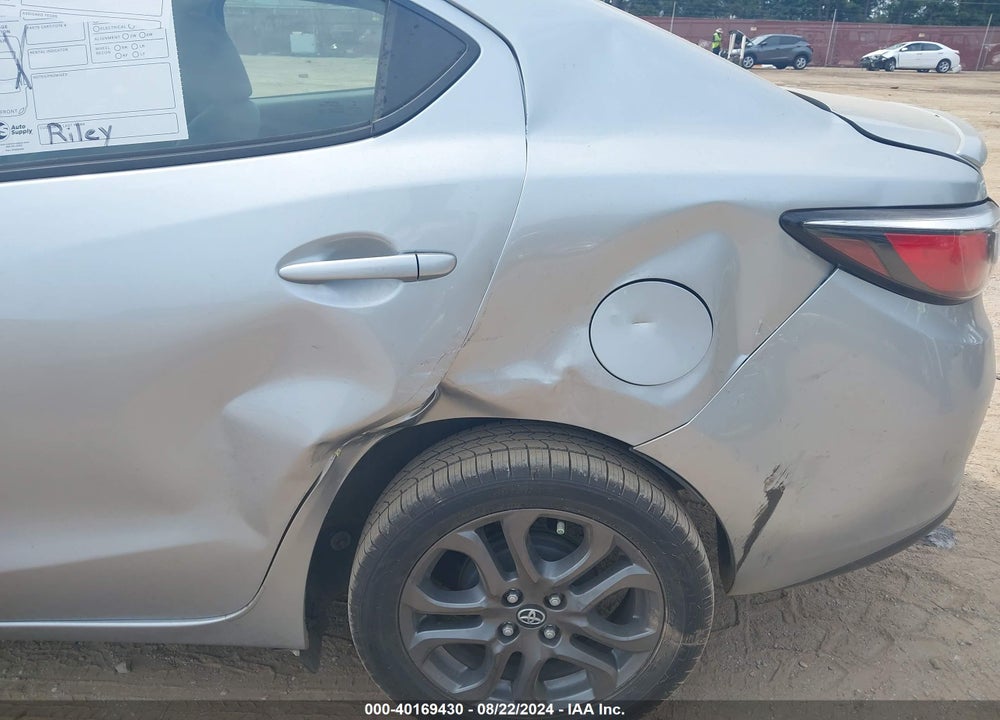 2019 TOYOTA YARIS LE VIN: 3MYDLBYV0KY507186