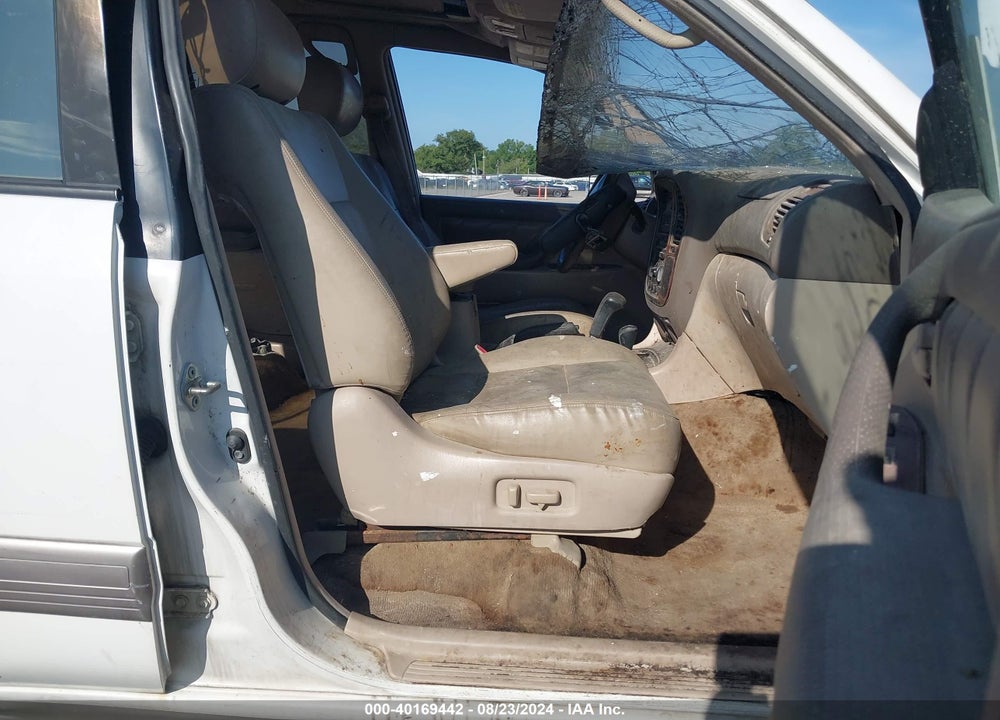 2000 TOYOTA LAND CRUISER VIN: JT3HT05J2Y0115579