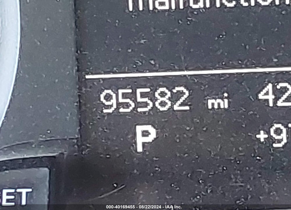 2016 AUDI A4 2.0T PREMIUM VIN: WAUAFAFLXGN016582